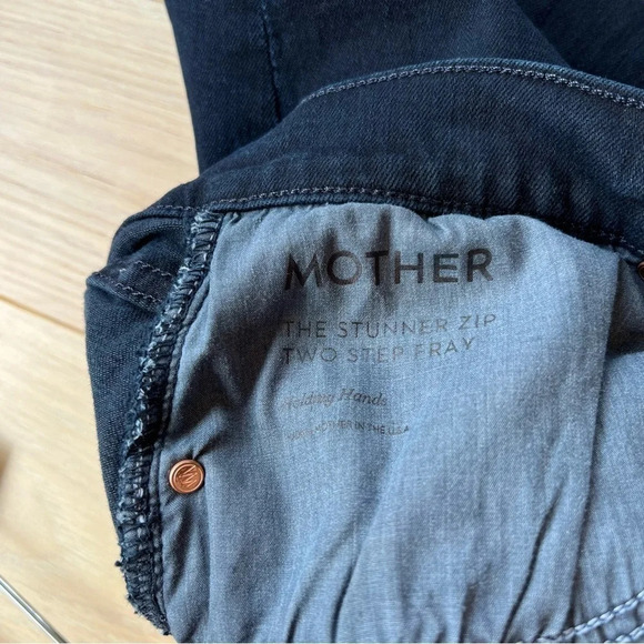 Mother The Stunner Zip Two Step Fray Hem Jeans Holding Hands 32 Classic Edgy - Picture 8 of 9